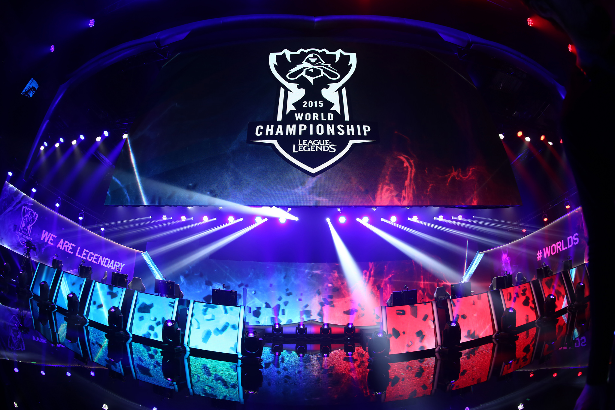 上海EDG.M晋级2022KPL常规赛第二轮A／B卡位赛